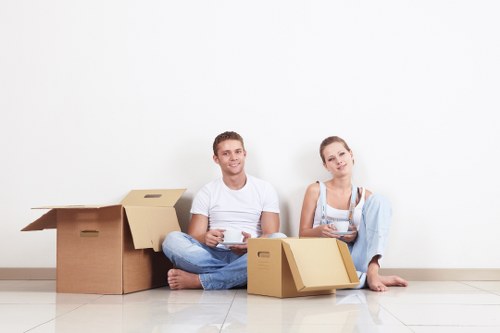 Student removals support for halls, flatshares, and local moves in Haringey